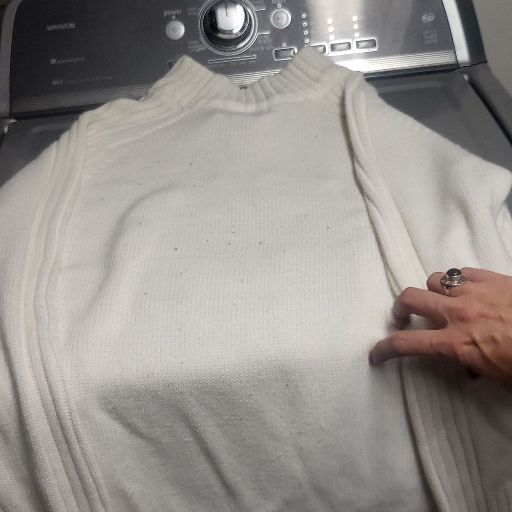 Sweater - Picture 3 of 3